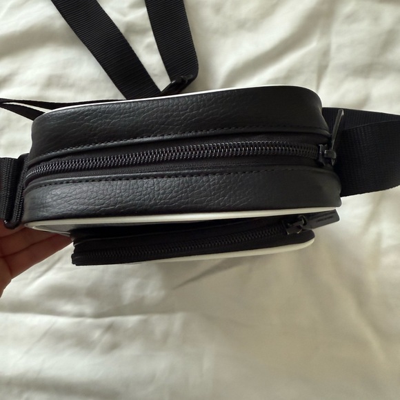 Adidas Vegan Leather Crossbody Bag Black - Picture 6 of 9